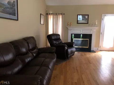 726 Euel Dr, Mcdonough, GA 30252 photo 2