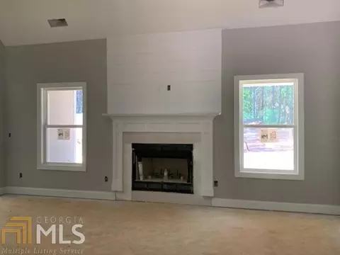 44 Maple Ln, Williamson, GA 30292 photo 3