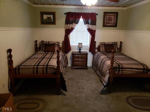 970 N Hicks Rd, Toccoa, GA 30577 photo 8
