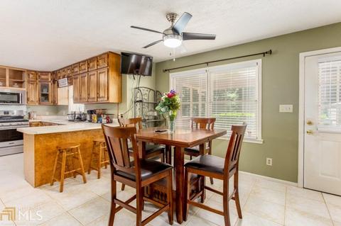 217 Hayes Ln, Rex, GA 30273 photo 11