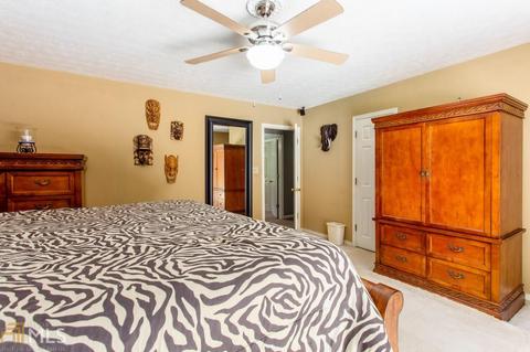 217 Hayes Ln, Rex, GA 30273 photo 14