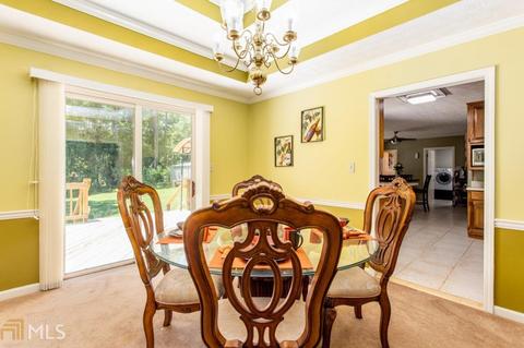 217 Hayes Ln, Rex, GA 30273 photo 6