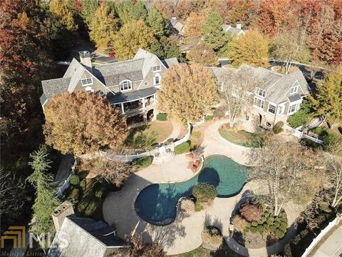 6810 S Bluff Ct, Gainesville, GA 30506 photo 6