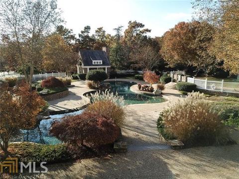 6810 S Bluff Ct, Gainesville, GA 30506 photo 11