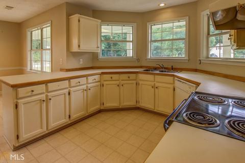 70 White Oak Dr, Covington, GA 30016 photo 12