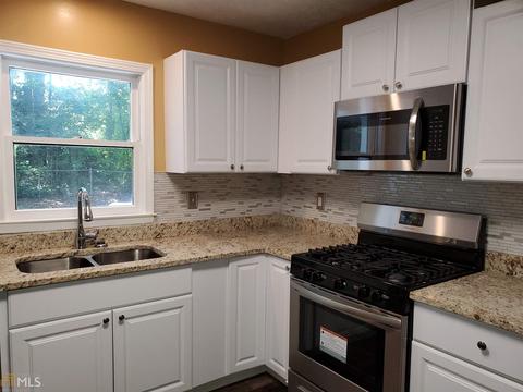 7709 Wright Cir, Jonesboro, GA 30236 photo 8
