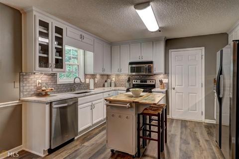 323 Peachtree Cir, Hampton, GA 30228 photo 11