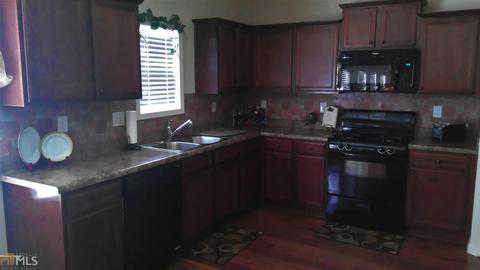 1055 Sutherland Dr, Winder, GA 30680 photo 2
