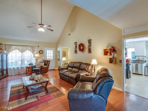90 Coldwater Dr, Covington, GA 30016 photo 2