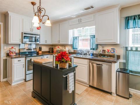 90 Coldwater Dr, Covington, GA 30016 photo 11