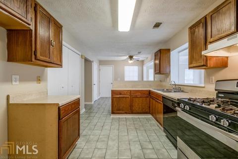 1377 Foxvale Rd, Hampton, GA 30228 photo 15