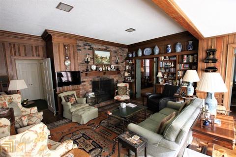 211 E Line St, Calhoun, GA 30701 photo 9