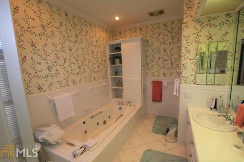 211 E Line St, Calhoun, GA 30701 photo 19