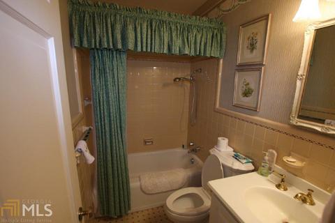 211 E Line St, Calhoun, GA 30701 photo 22