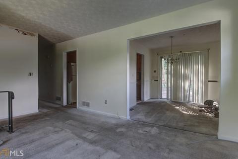 6672 Cambridge Dr, Rex, GA 30273 photo 5
