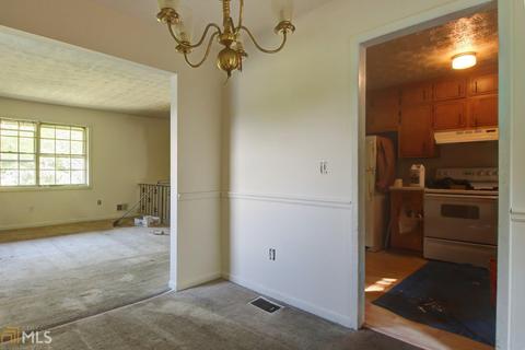 6672 Cambridge Dr, Rex, GA 30273 photo 8