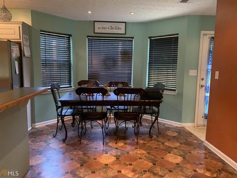 130 Five Oaks Dr, Covington, GA 30014 photo 3