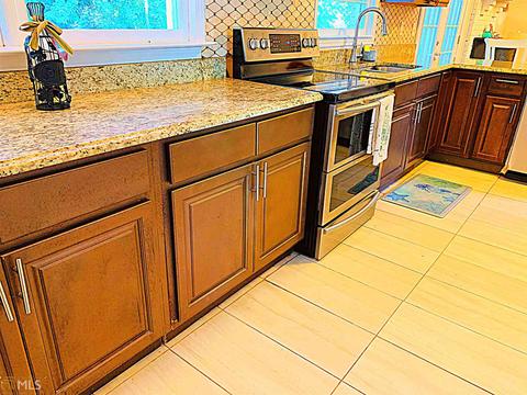 6797 Darrell Ct, Morrow, GA 30260 photo 16