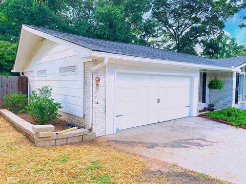 6797 Darrell Ct, Morrow, GA 30260 photo 2