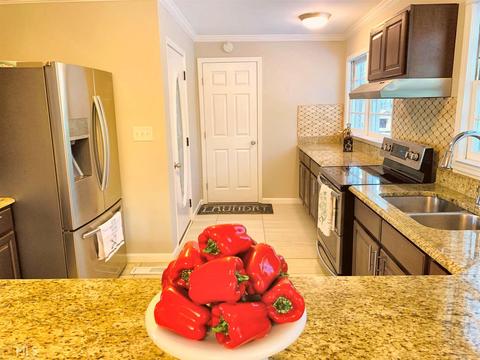 6797 Darrell Ct, Morrow, GA 30260 photo 18