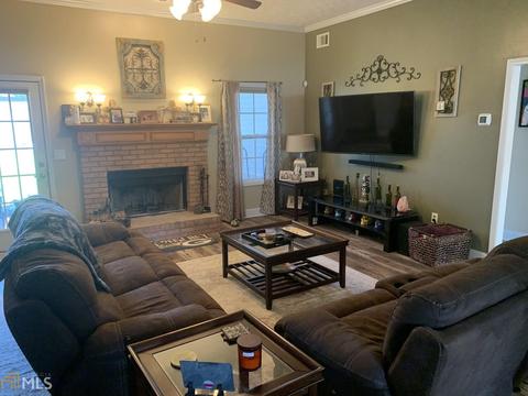 40 Derby Ct, Covington, GA 30016 photo 3