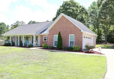 113 Hawthorne Cir, Lagrange, GA 30240 photo 2
