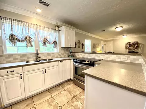 113 Hawthorne Cir, Lagrange, GA 30240 photo 6