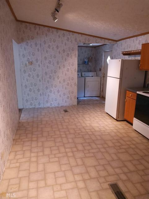 813 Garrison, Lula, GA 30554 photo 3