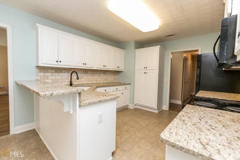 237 Summit Chase Dr, Jefferson, GA 30549 photo 12