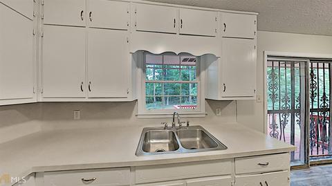 3379 Fairview Rd, Covington, GA 30016 photo 9