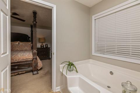 835 Turkey Point Dr, Lagrange, GA 30240 photo 18