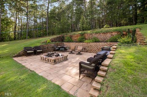 835 Turkey Point Dr, Lagrange, GA 30240 photo 4