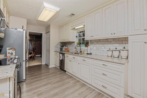 835 Turkey Point Dr, Lagrange, GA 30240 photo 9