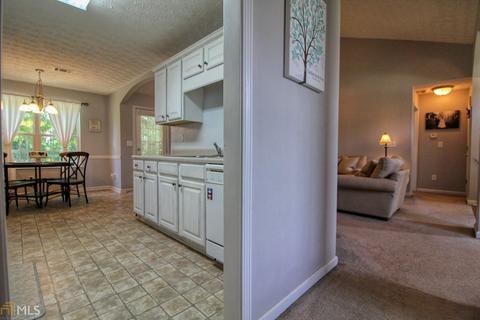 112 Post Oak Dr, Jackson, GA 30233 photo 9