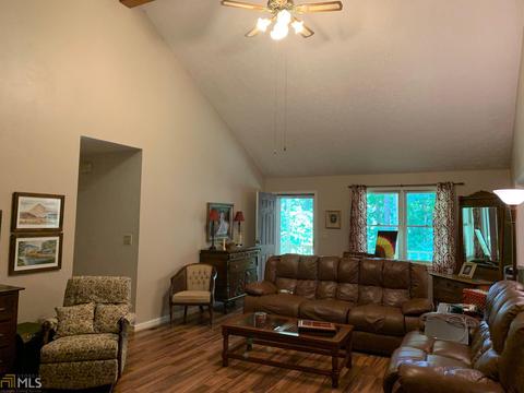 155 Cedar Ridge Dr, Toccoa, GA 30577 photo 3
