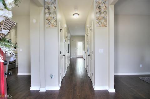 104 N Pointe Pkwy, Lagrange, GA 30241 photo 4