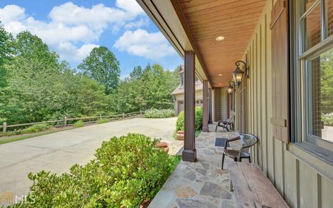 595 Edgewater Trl, Toccoa, GA 30577 photo 3