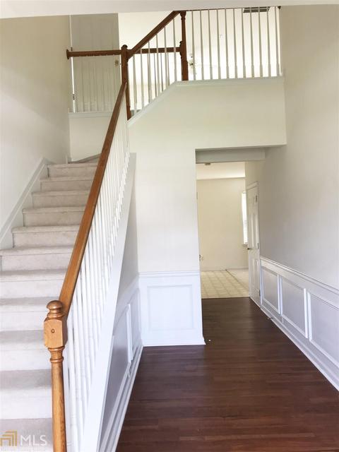 6042 Foxcroft Ct, Morrow, GA 30260 photo 4