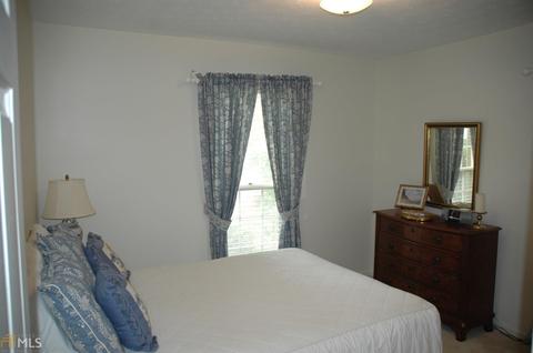 401 Camelot Dr, Lagrange, GA 30241 photo 12