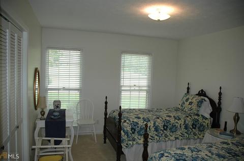401 Camelot Dr, Lagrange, GA 30241 photo 11