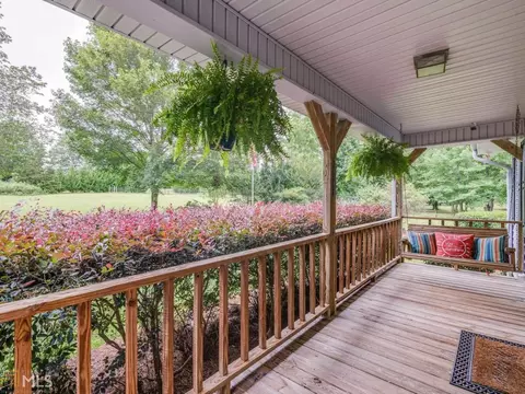 860 Newmorn Dr, Hampton, GA 30228 photo 3