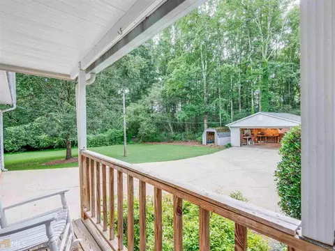 860 Newmorn Dr, Hampton, GA 30228 photo 4