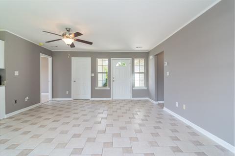 207 Royal Ct, Jackson, GA 30233 photo 8