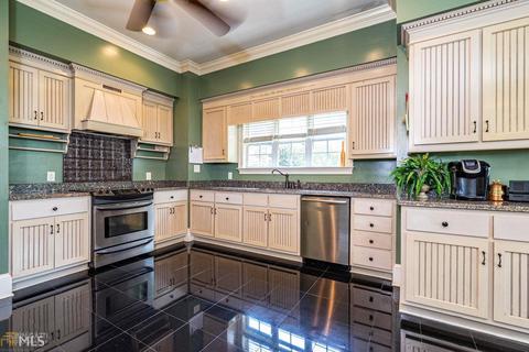 100 Fox Ct, Forsyth, GA 31029 photo 9