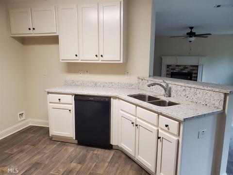 53 Dockside, Statham, GA 30666 photo 2