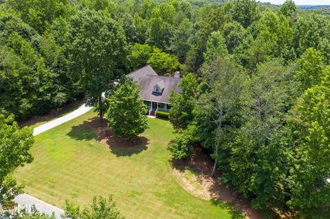 281 Oconee Ln, Commerce, GA 30529 photo 3