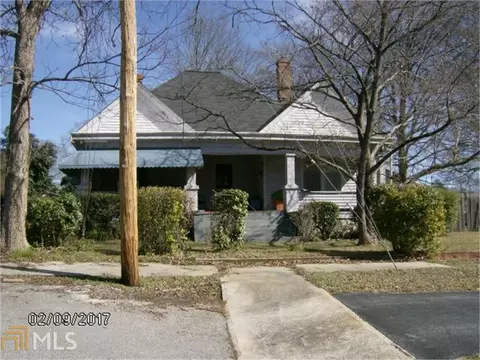 329 Barrett, Monroe, GA 30655 photo 1
