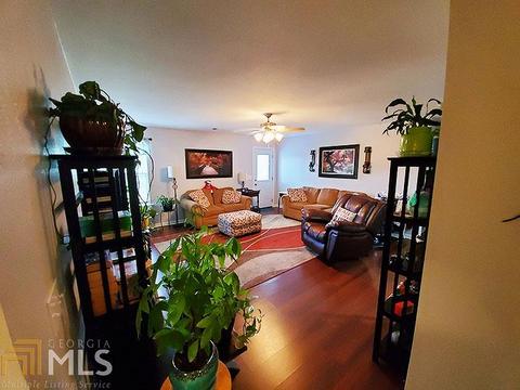 403 Haddenham Ct, Perry, GA 31069 photo 3