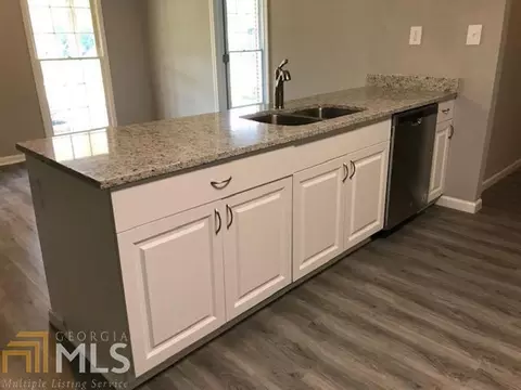 1702 Cherry Dr, Lanett, AL 36863 photo 5