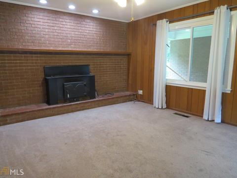 114 Willowdell Dr, Toccoa, GA 30577 photo 3